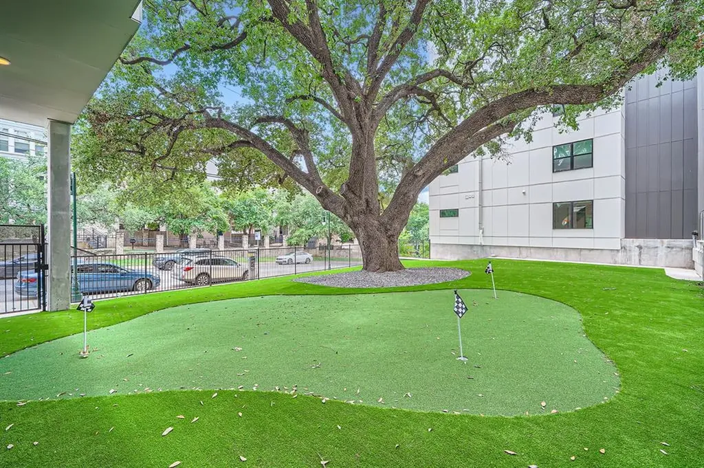 2500 Longview Street Austin TX 78705