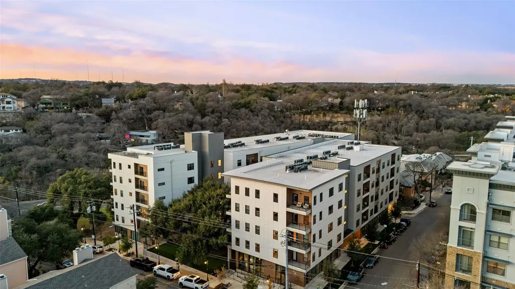 2500 Longview Street Austin TX 78705