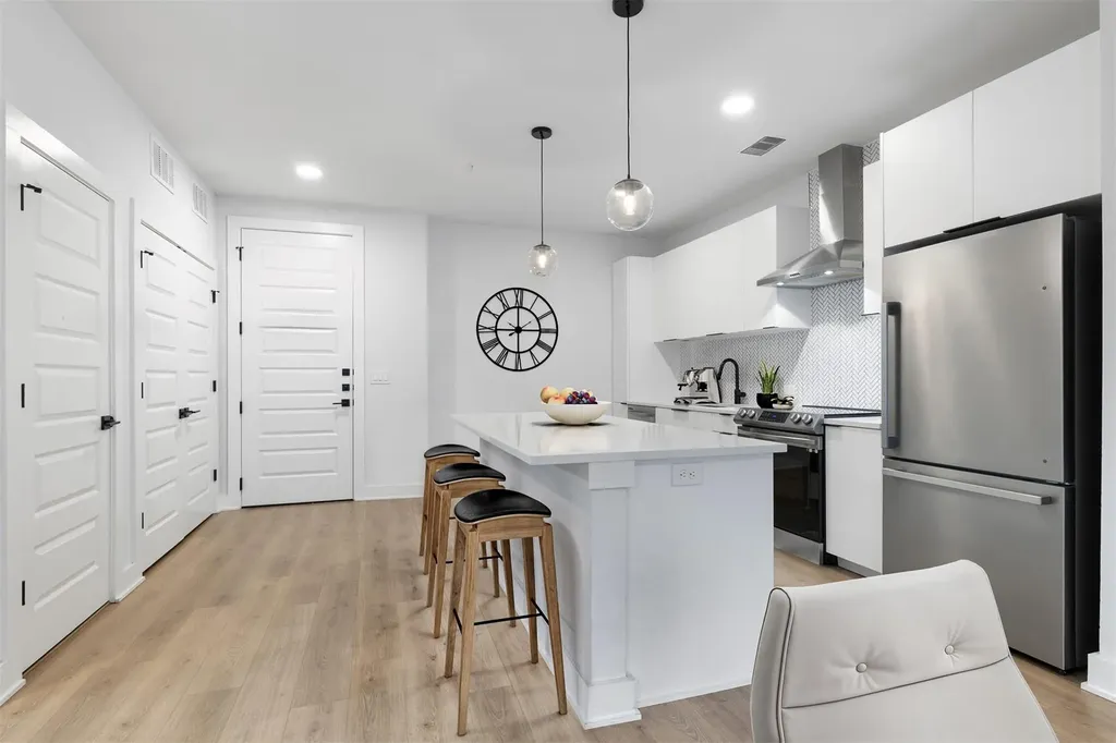 2500 Longview Street Austin TX 78705