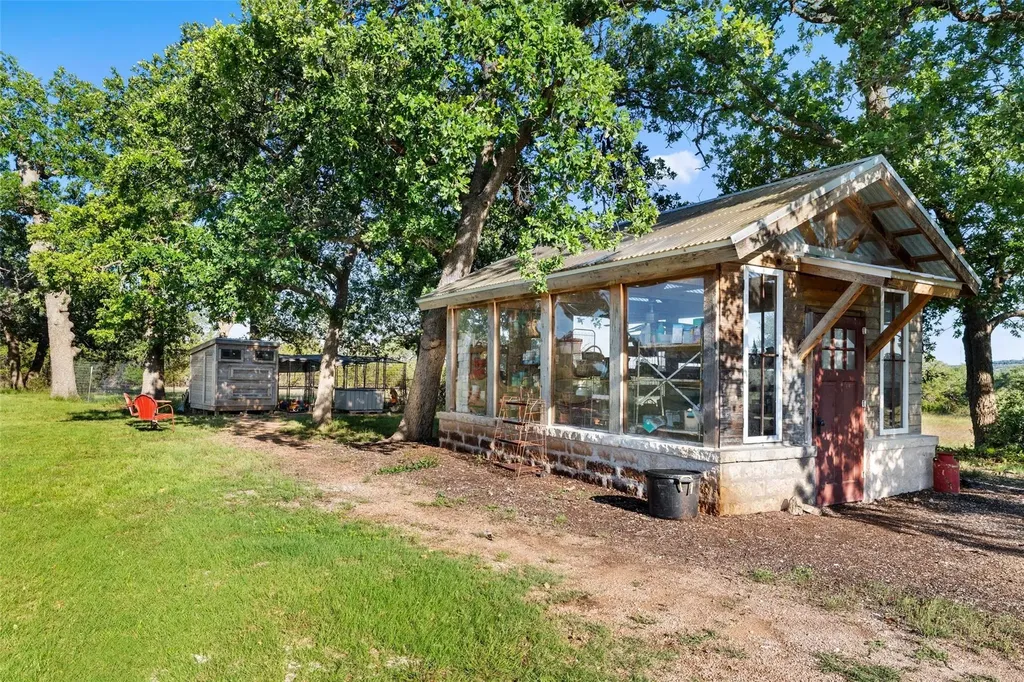 3870B Creek Road Dripping Springs TX 78620