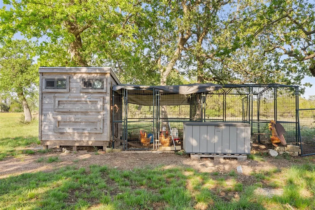 3870B Creek Road Dripping Springs TX 78620