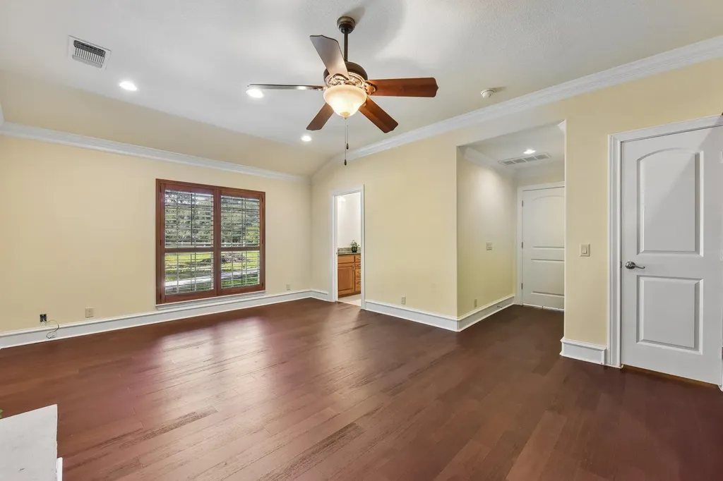 1915 Oak Forest Drive Round Rock TX 78681