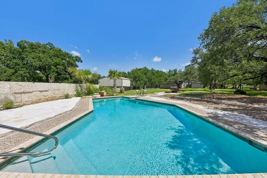 1915 Oak Forest Drive Round Rock TX 78681