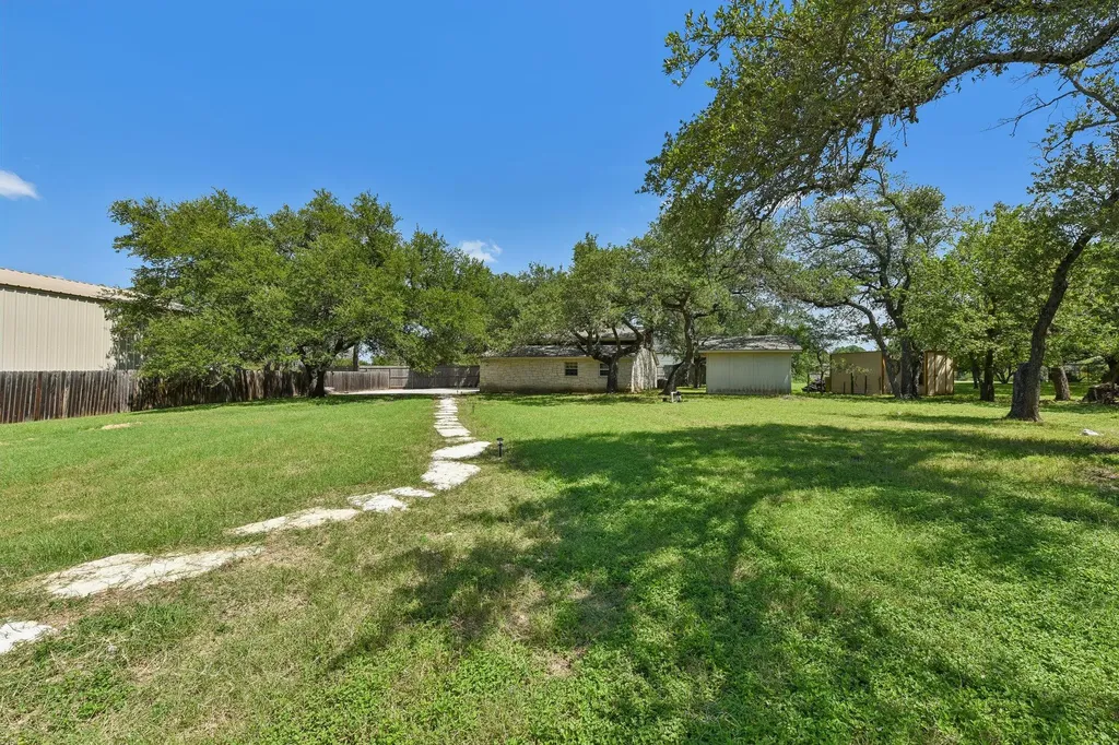 1915 Oak Forest Drive Round Rock TX 78681