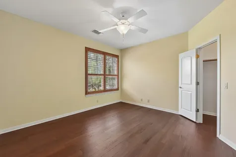1915 Oak Forest Drive Round Rock TX 78681