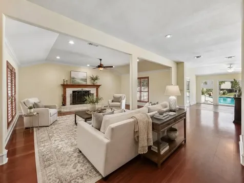 1915 Oak Forest Drive Round Rock TX 78681