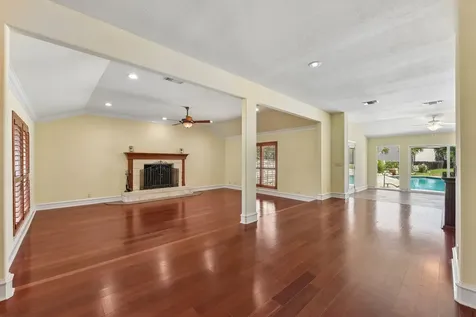 1915 Oak Forest Drive Round Rock TX 78681