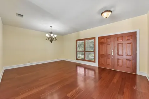 1915 Oak Forest Drive Round Rock TX 78681
