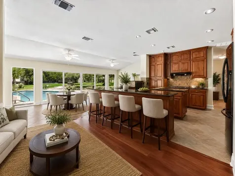 1915 Oak Forest Drive Round Rock TX 78681