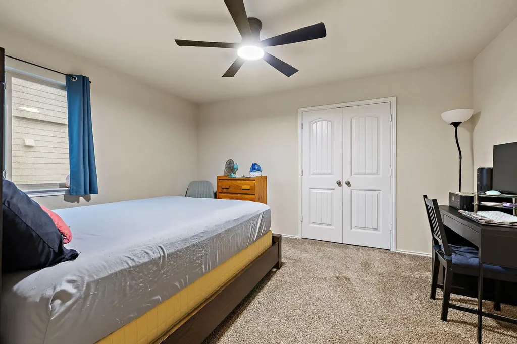 125 Beth Ann Loop Taylor TX 76574
