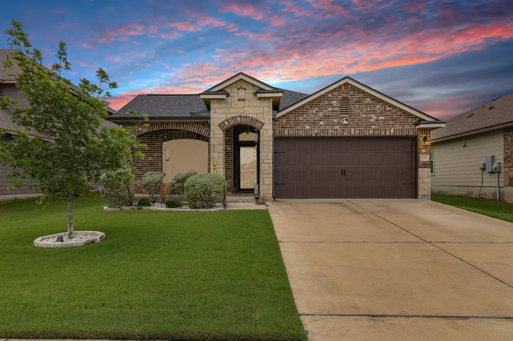 125 Beth Ann Loop Taylor TX 76574