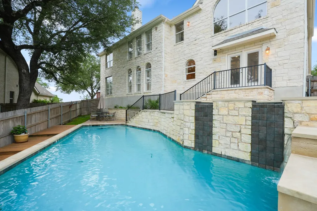 7909 Castle Peake Trail Austin TX 78726