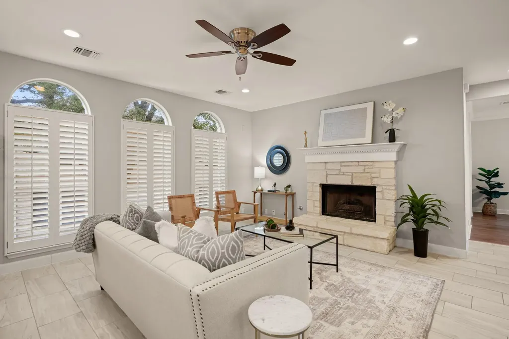 7909 Castle Peake Trail Austin TX 78726
