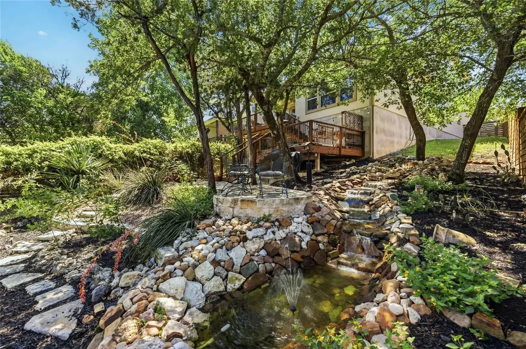 11004 Cut Plains Loop Austin TX 78726