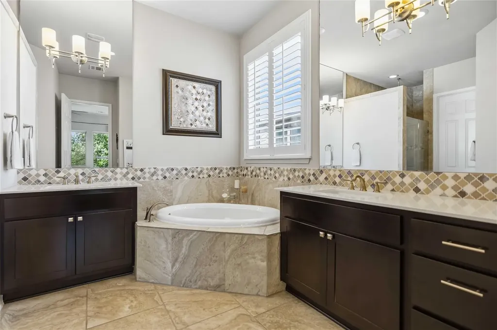 11004 Cut Plains Loop Austin TX 78726