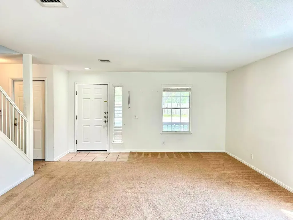 5608 Netleaf Road Austin TX 78724
