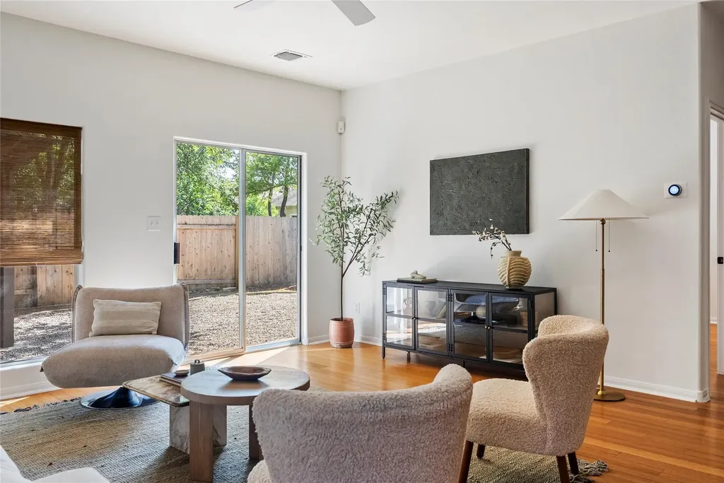 2229 Independence Drive Austin TX 78745