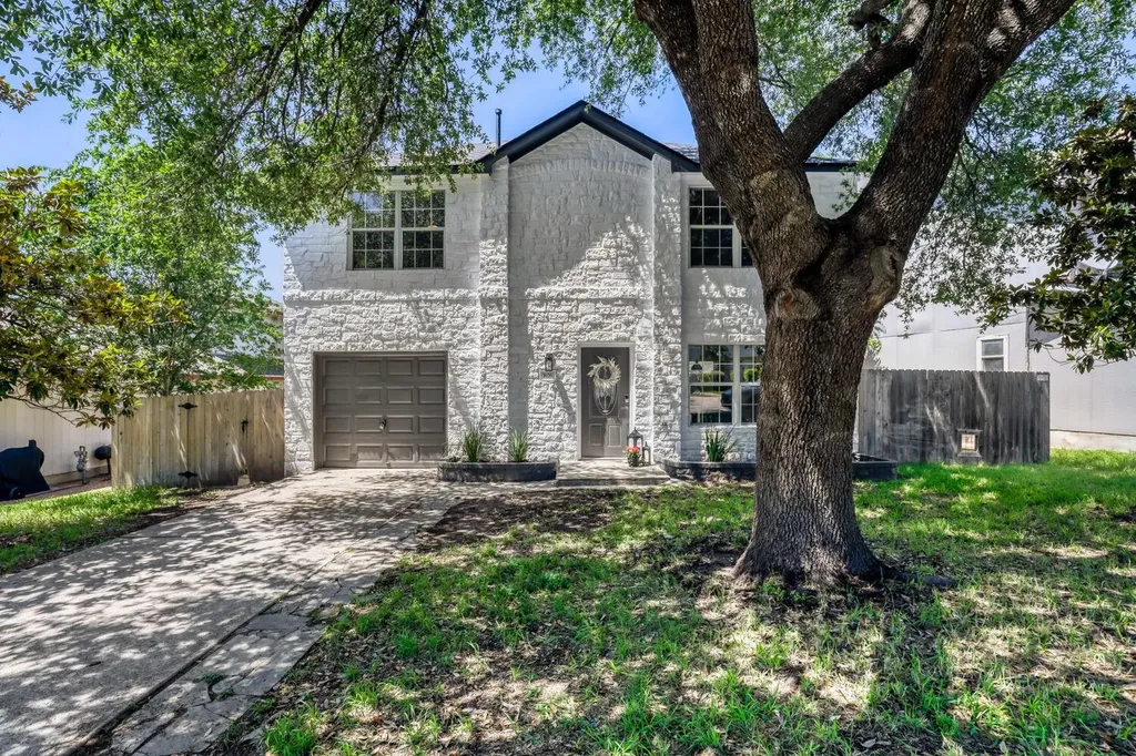 1626 Parkfield Circle Round Rock TX 78664