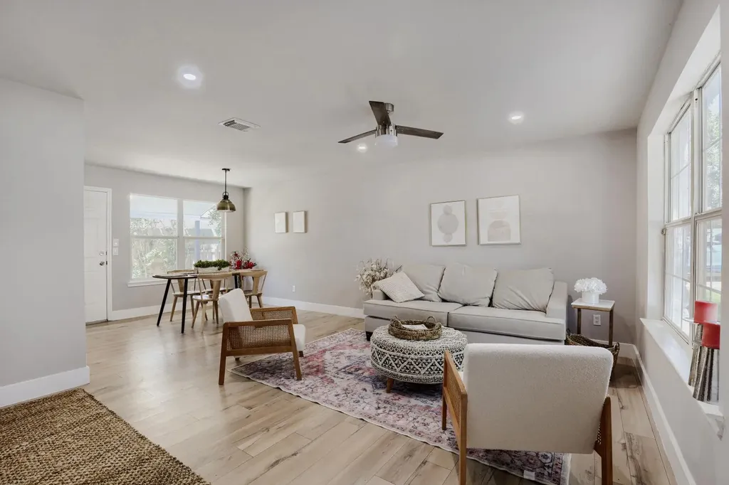 1626 Parkfield Circle Round Rock TX 78664