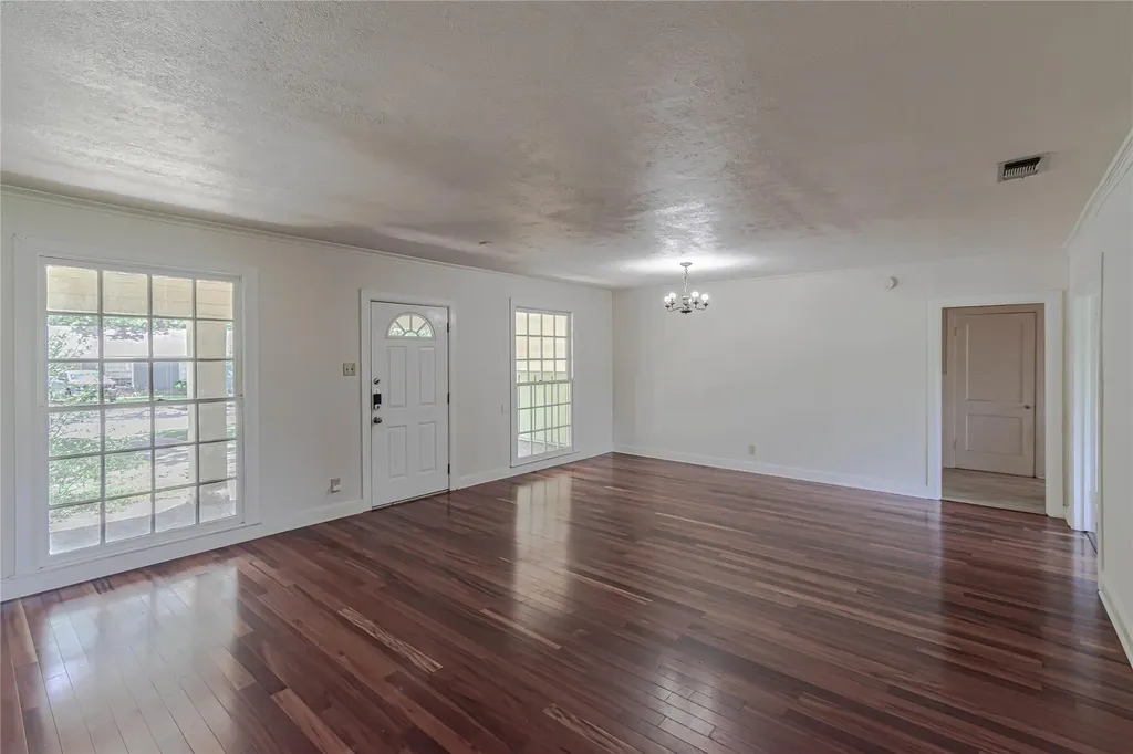 1202 Norwood Road Austin TX 78722