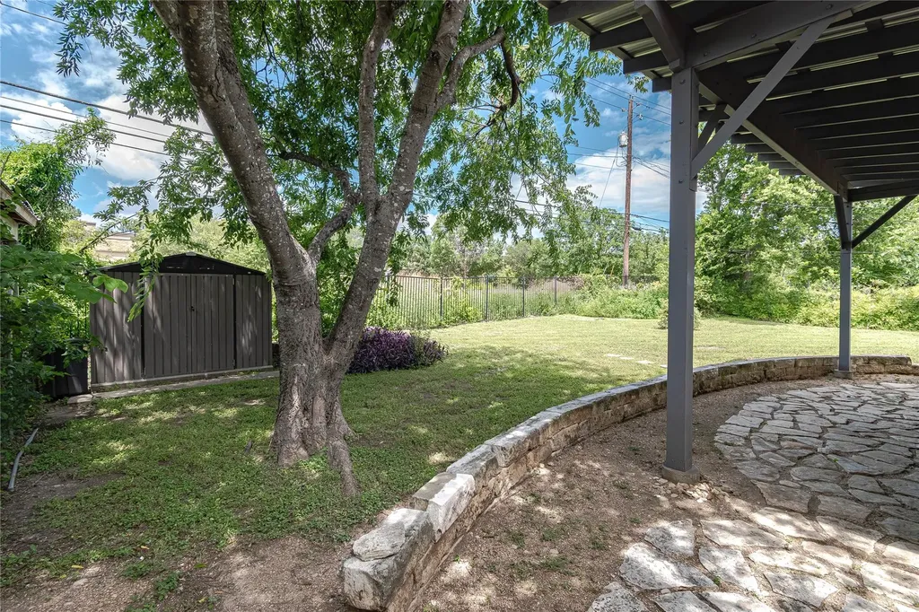 1202 Norwood Road Austin TX 78722