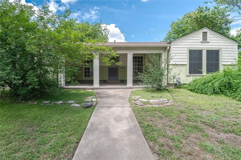 1202 Norwood Road Austin TX 78722