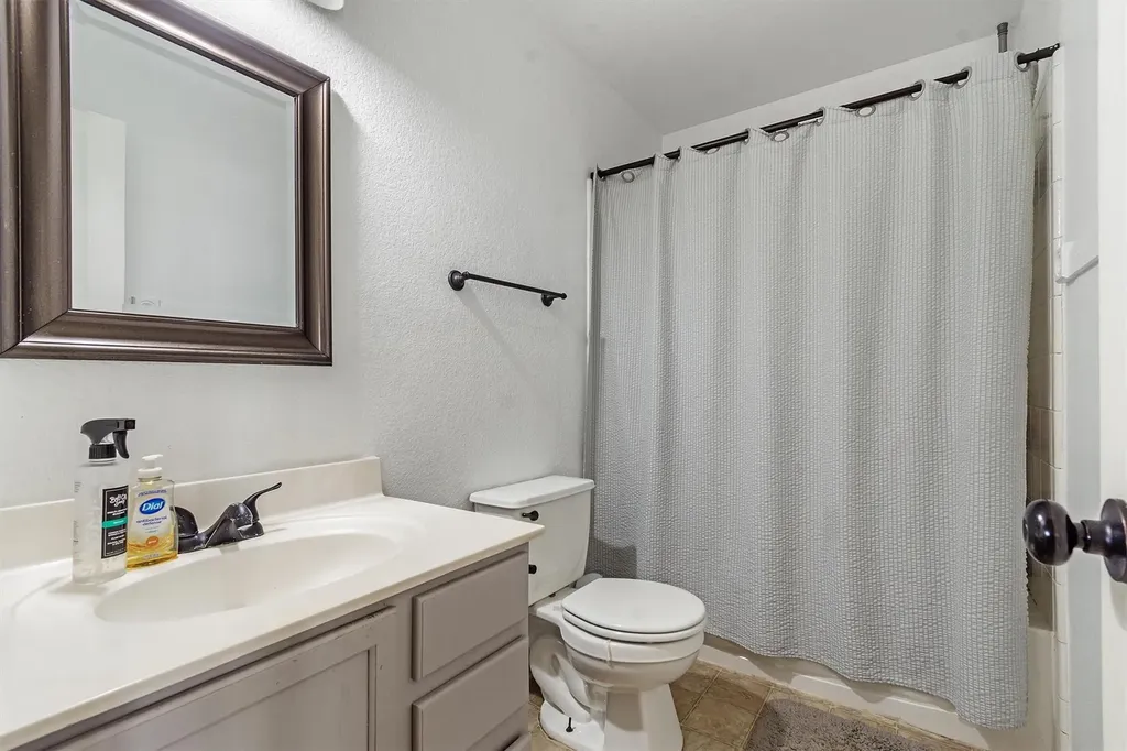 160 Japonica Court Kyle TX 78640