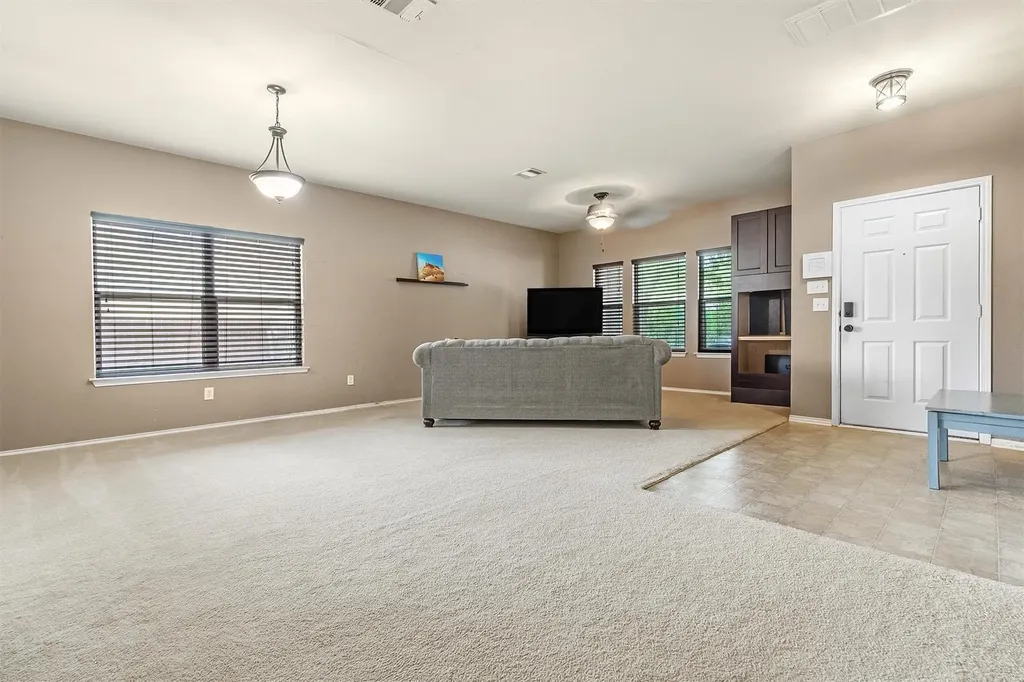 160 Japonica Court Kyle TX 78640