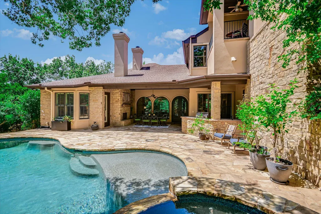 1402 Barclay Drive Austin TX 78746