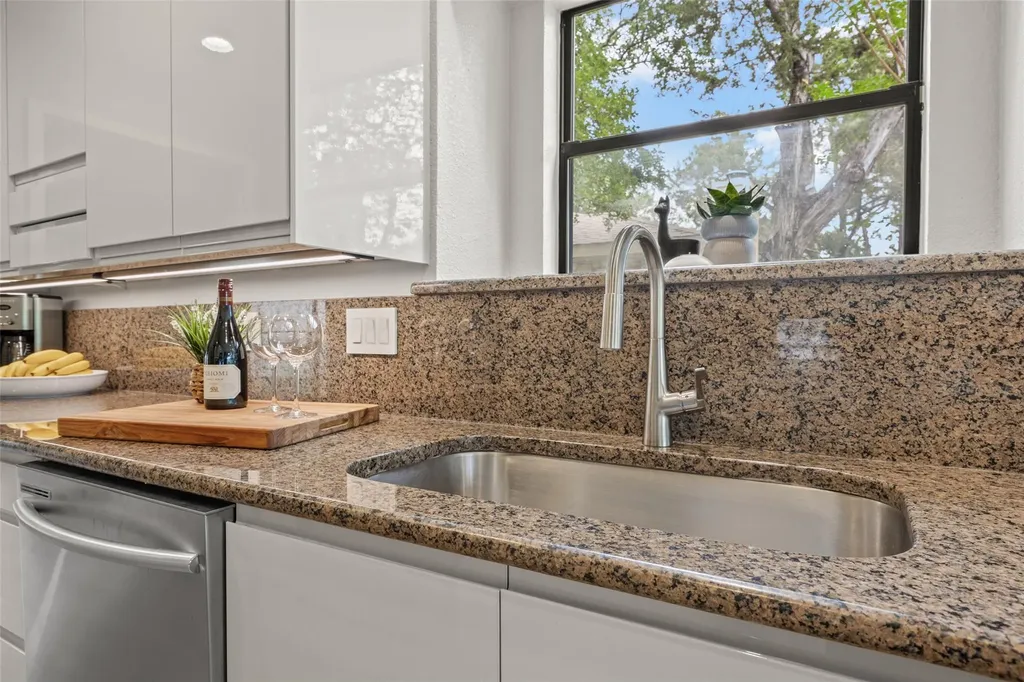 6203 Danwood Drive Austin TX 78759