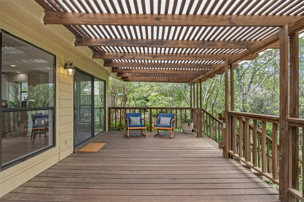 6203 Danwood Drive Austin TX 78759