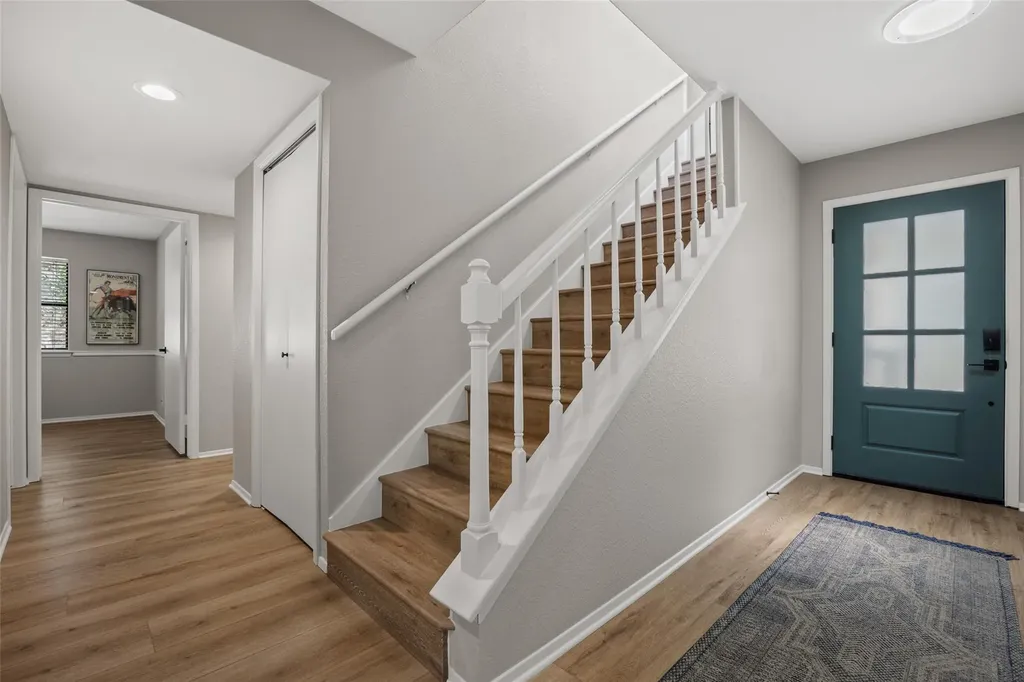 6203 Danwood Drive Austin TX 78759