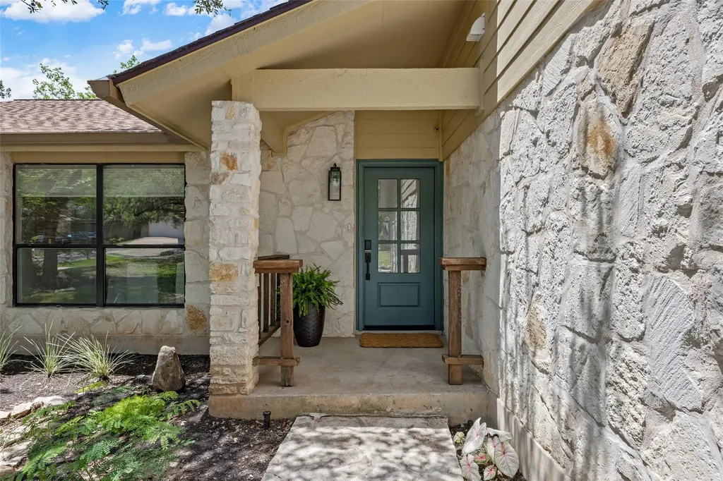 6203 Danwood Drive Austin TX 78759