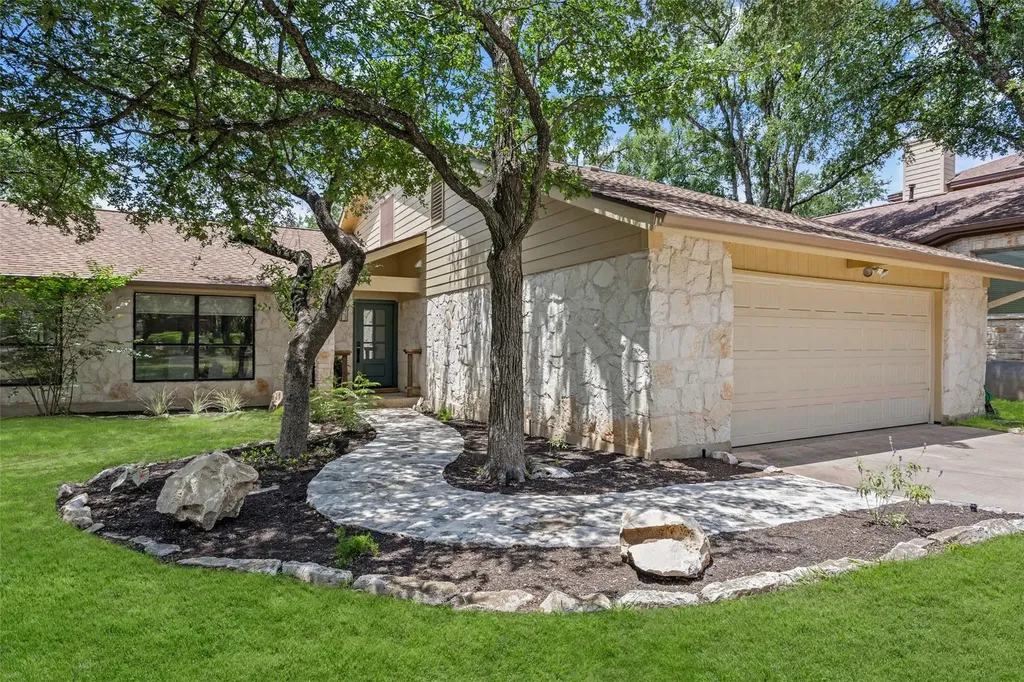 6203 Danwood Drive Austin TX 78759