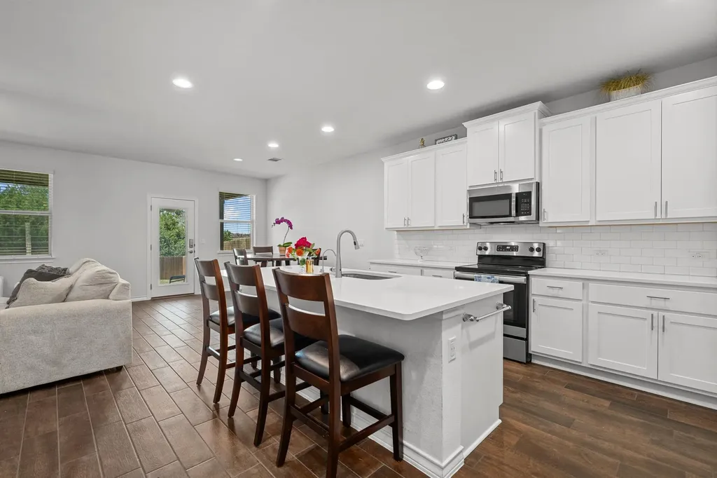 621 Limestone Road Liberty Hill TX 78642
