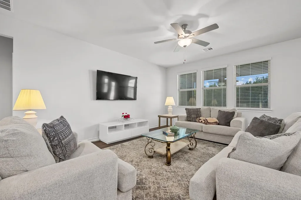 621 Limestone Road Liberty Hill TX 78642