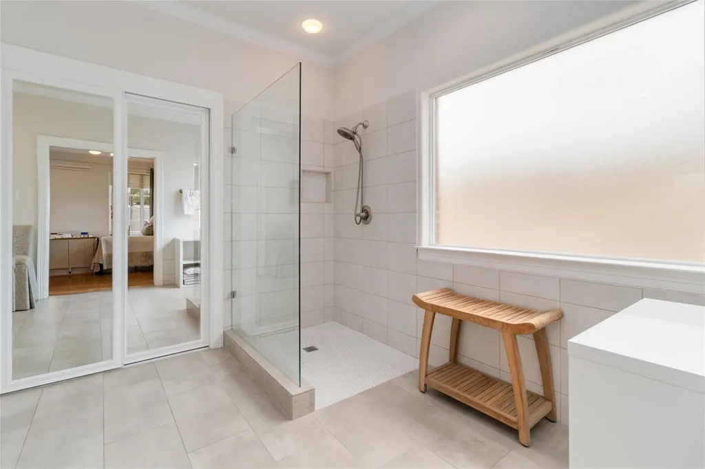 4010 Long Champ Drive Austin TX 78746