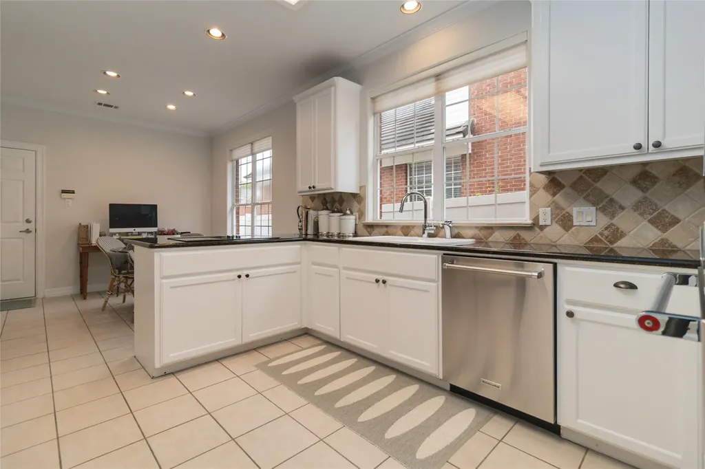 4010 Long Champ Drive Austin TX 78746