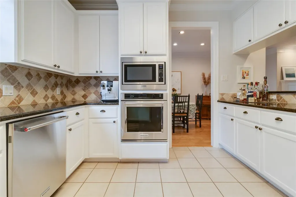 4010 Long Champ Drive Austin TX 78746