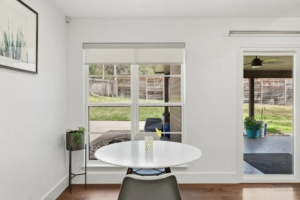 9421 Spring Hollow Drive Austin TX 78750