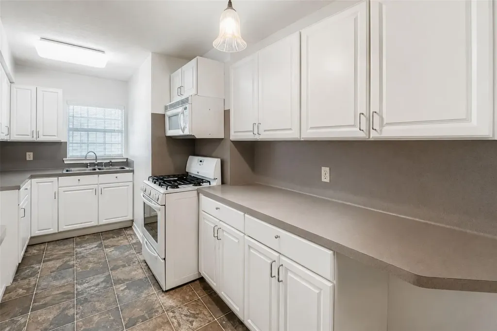 2308 Santa Rita Street Austin TX 78702