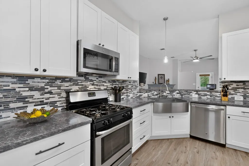 531 Goldenrod Street Kyle TX 78640