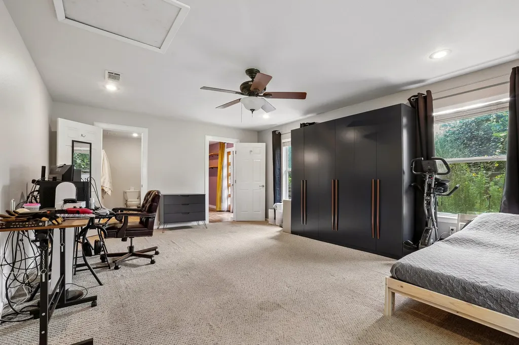 1114 W W 2nd Street Elgin TX 78621