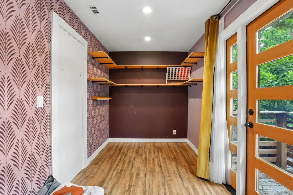 1114 W W 2nd Street Elgin TX 78621
