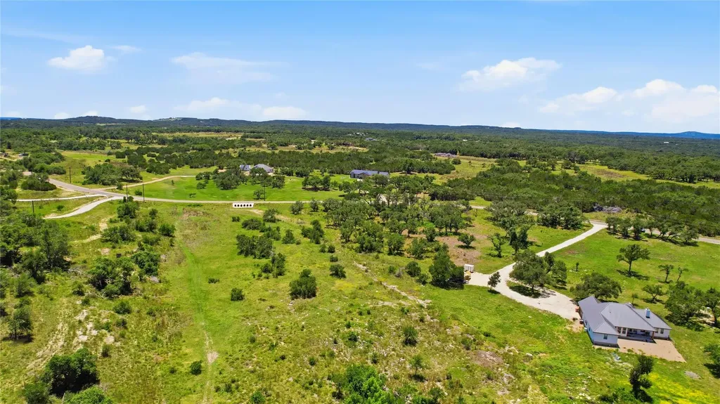 623 Whiskey Trail Blanco TX 78606
