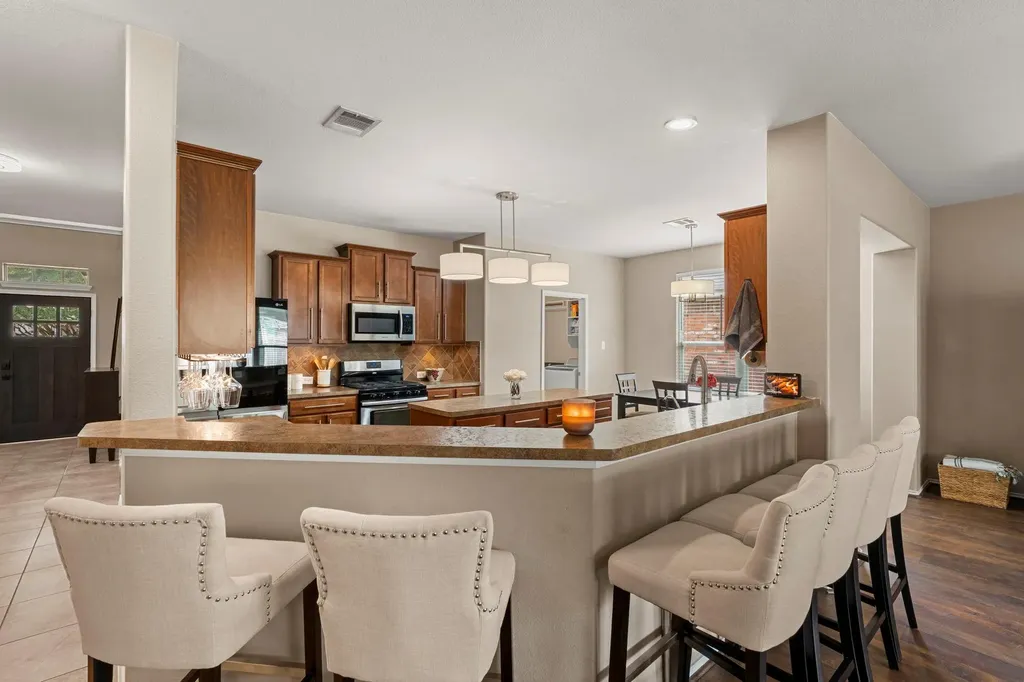 256 Willow City Valley Buda TX 78610