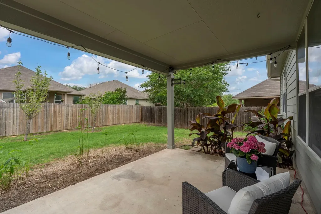 256 Willow City Valley Buda TX 78610