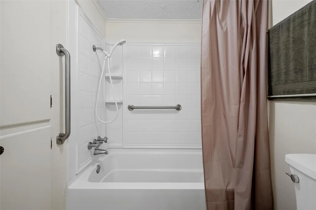 204 Christopher Drive Bruceville-eddy TX 76524