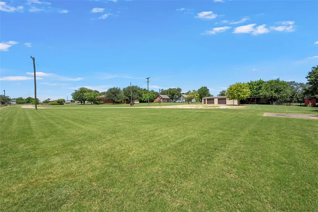 204 Christopher Drive Bruceville-eddy TX 76524