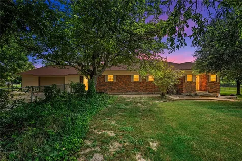 204 Christopher Drive Bruceville-eddy TX 76524